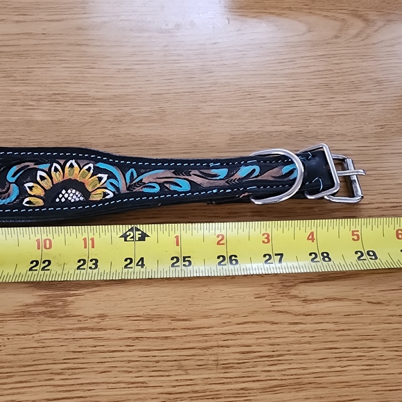 Leather Hand Tooled Dog Collar- Large - Picture 3 of 5